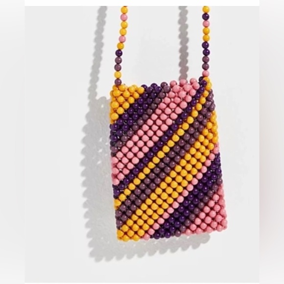 🆕 Free People Astrid Mimi crossbody bag in wild berry - Picture 2 of 9